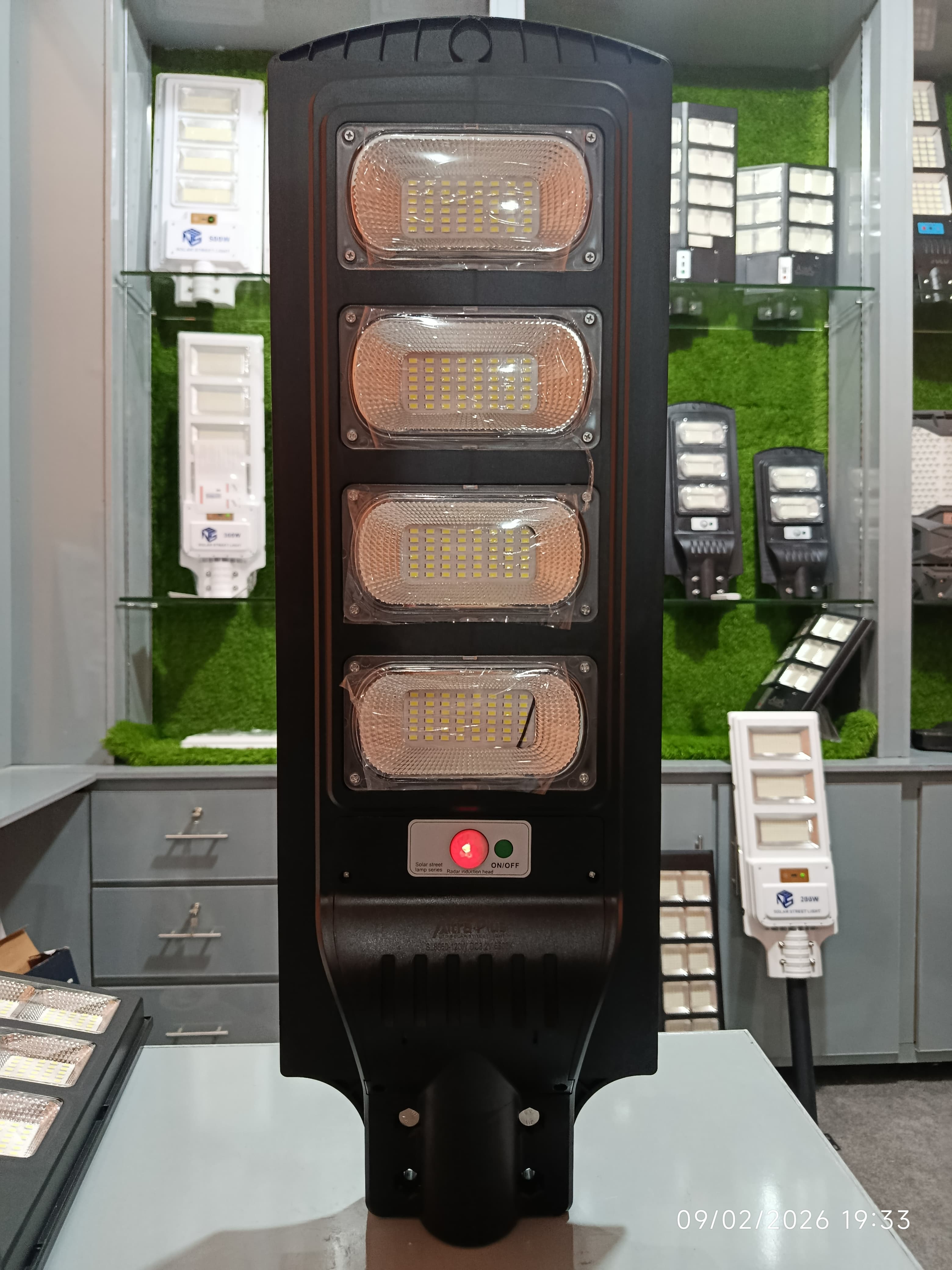 120 Watt Solar Street Light Full Night Battery Backup With One Year Battery Warranty